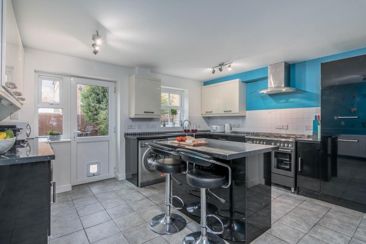 Вилла Wing House Хемел-Хемпстед Экстерьер фото